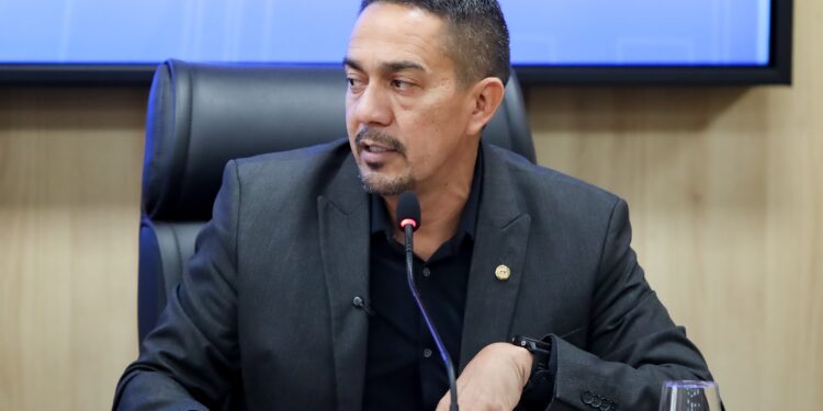 Eyder Brasil defende convocação de aprovados no concurso para oficiais da Polícia Militar de Rondônia