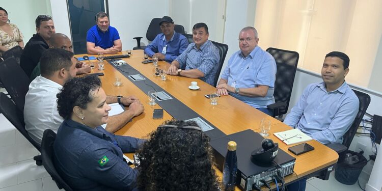 Deputado Laerte Gomes solicita regularização fundiária urbana de Theobroma e distrito de Palmares