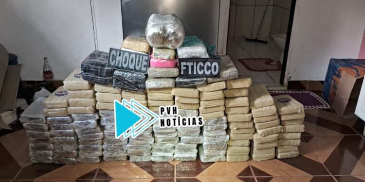 URGENTE: BPChoque apreende mais de 100kg de drogas na zona sul