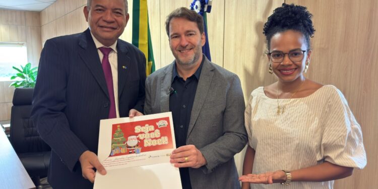 Presidente Alex Redano recebe superintendente dos Correios em Rondônia e destaca parceria institucional