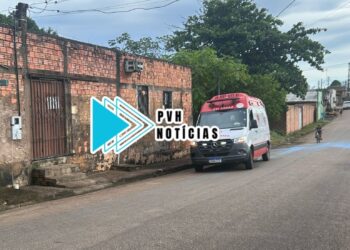 Homem é atacado com tesourada durante briga com a esposa na zona sul