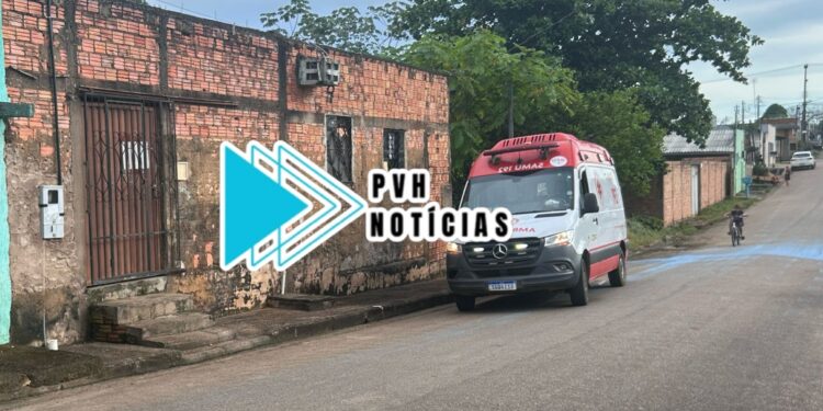 Homem é atacado com tesourada durante briga com a esposa na zona sul