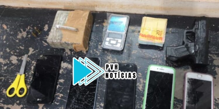 FRONTEIRA SEGURA: Dupla é presa com drogas e arma durante operação do Choque, BPFron e BPTAR em RO