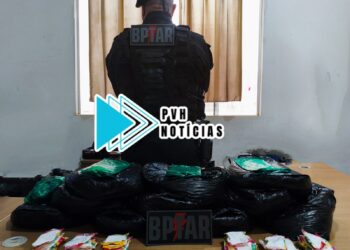 FRONTEIRA SEGURA: Motorista de caminhão boiadeiro é preso transportando mais de 5kg de folha de coca em RO