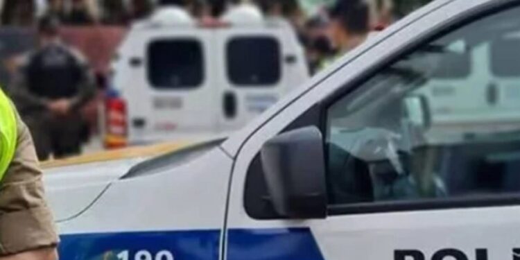 DEFENDEU: Mãe corta p3nis, esf4queia e queima companheiro que assediou a filha