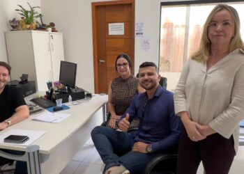 Deputado Alex Redano recebe Rodrigo Queiroz e reforça compromisso com a saúde de Alto Paraíso