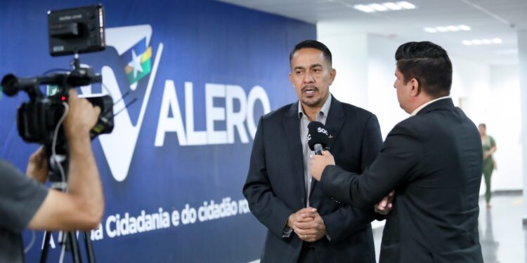 Deputado Eyder Brasil propõe projeto de proteção aos jornalistas em situações de risco em Rondônia