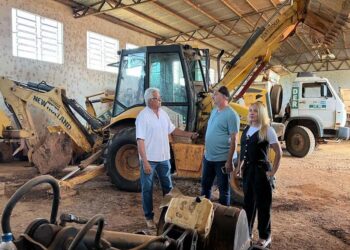 Deputada Ieda Chaves cumpre agenda junto ao DER/RO e Hospital Regional em Extrema