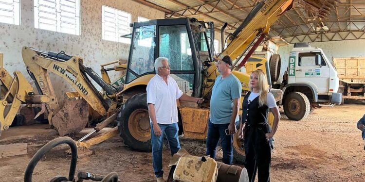 Deputada Ieda Chaves cumpre agenda junto ao DER/RO e Hospital Regional em Extrema