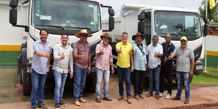 Deputado Luizinho Goebel entrega mais de R$ 800 mil em recursos para Castanheiras e reforça compromisso com o desenvolvimento local