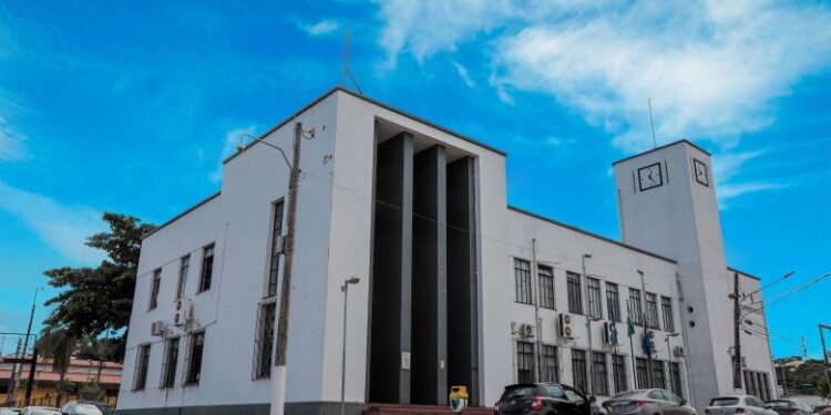 AUMENTO GARANTIDO: Aprovado projeto de lei de autoria do Executivo que garante reajuste salarial aos servidores municipais de Porto Velho