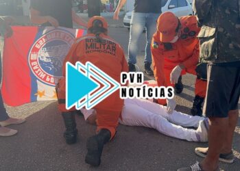 URGENTE: Colisão entre motos deixa três feridos no centro