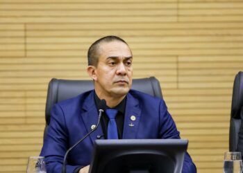 Deputado Eyder Brasil propõe lei para proteger professores contra violência nas escolas públicas de Rondônia