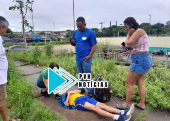 URGENTE: Estudante de 12 anos é atropelado na faixa de pedestre em frente de escola