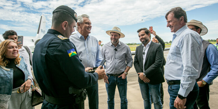 Governador Ronaldo Caiado é recepcionado pelo presidente Alex Redano na 12ª Rondônia Rural Show em Ji-Paraná