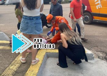 URGENTE: Casal com filha de 5 anos sofrem grave acidente em frente ao CPA