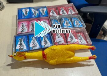 VÍDEO: Homem é espancado depois de furtar caixas de Trident e galinha de borracha em loja na zona leste