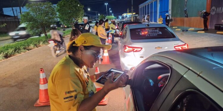 FIQUE ATENTO: Prazo para licenciamento de veículos com placa final 5 vai até o dia 30 de maio