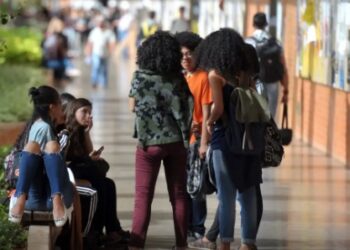 MAIS CHANCE: Programa que oferta bolsas de estudo a negros tem inscrição prorrogada