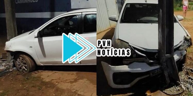 TRÊS MARIAS: Motorista abandona carro depois de bater em poste na zona leste