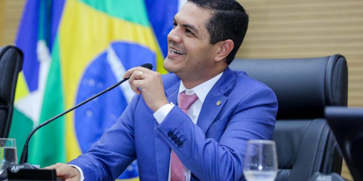 Deputado Cássio Gois consolida liderança com trabalho reconhecido na região cafeeira de Rondônia; aponta pesquisa