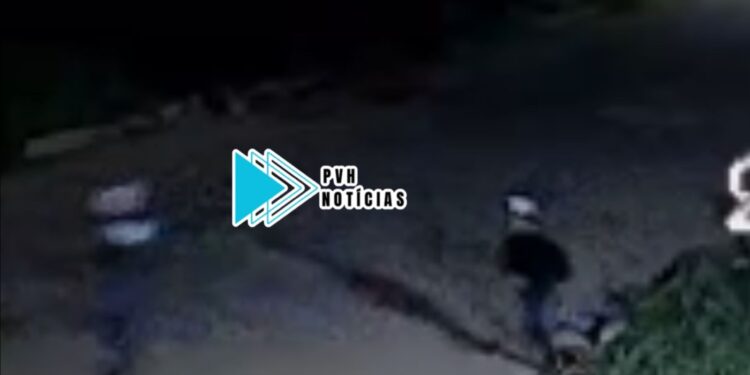 VÍDEO: Dupla é recebida a tiros após tentativa de assaltar policial na zona leste