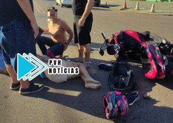 OMISSÃO: Motorista de Prisma foge depois de atropelar motociclista no centro