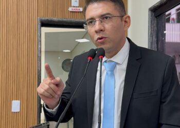 Prefeito sanciona lei que veda nomeação de condenados por crimes sexuais e outras formas de violência