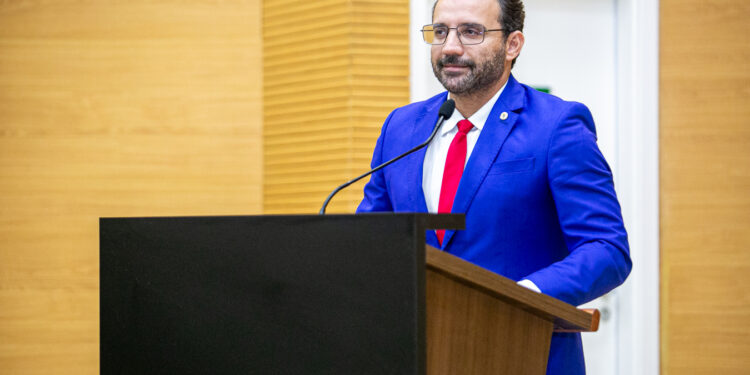 Ribeiro do Sinpol destina emendas para incentivo ao esporte e melhorias na educação em Cacoal