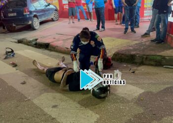 URGENTE: Motociclista em fuga sofre grave acidente na zona leste