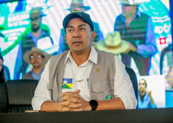 Eyder Brasil vota favorável ao reajuste dos servidores da Emater durante sessão na Rondônia Rural Show