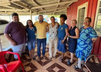 Laerte Gomes faz entregas de implementos agrícolas em associações de Machadinho D’Oeste