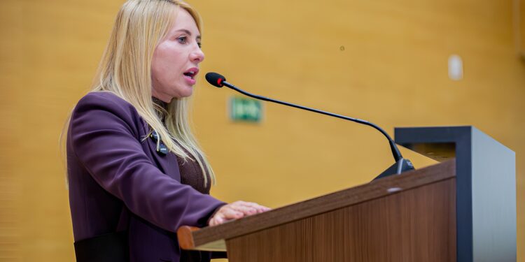 Ieda Chaves investe R$ 200 mil em tecnologia para ampliar o acesso à Educação em Corumbiara