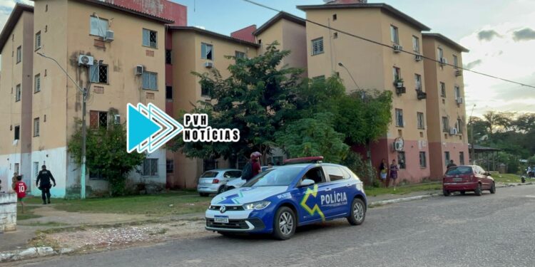 URGENTE: Criminosos promovem tiroteio em residencial no centro