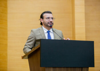 Deputado Ribeiro propõe instalação de totens de segurança em Unidade de Saúde e Creche da capital