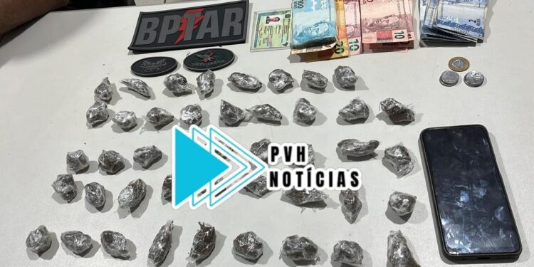 TEM DE 10 e 40: Adolescente é flagrado vendendo drogas no Orgulho do Madeira