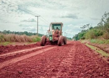 Deputado Alan Queiroz solicita a realização de obras de encascalhamento e patrolamento na RO-006, em Porto Velho