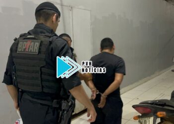 VULGO “SHREK”: Criminoso é flagrado com drogas em vila de apartamentos na zona leste