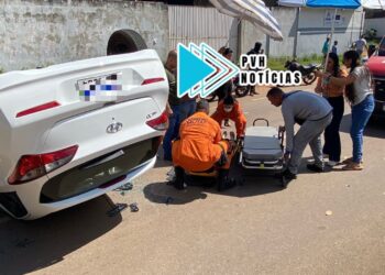 ATUALIZADA: Mulher fica ferida em acidente com capotamento na Rio Madeira