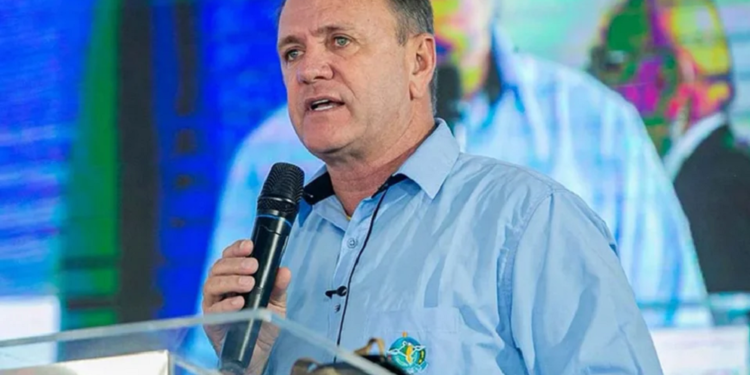 Deputado Luizinho Goebel solicita melhorias na RO-495 entre Parecis e Chupinguaia