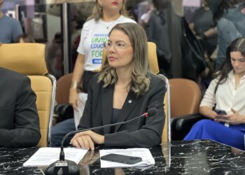 Vereadora Sofia Andrade vota a favor de valorização dos servidores da Saúde e Educação em Porto Velho