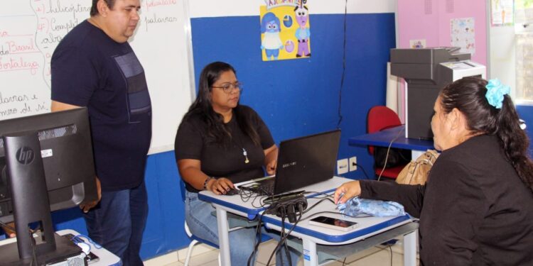 OPORTUNIDADE: Bairro Maringá receberá serviços gratuitos do Sine itinerante neste sábado (14)