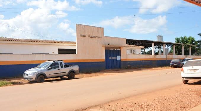 RENDIDO: Vigilante tem arma e colete roubados após ensaio de quadrilha em escola na zona leste