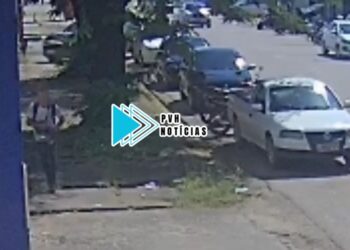 VÍDEO: Ladrão rouba arma de vigilante após invadir prédio da prefeitura no centro de Porto Velho