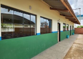 Deputado Alan Queiroz solicita implantação de turma de Educação de Jovens e Adultos em escola de Machadinho D’Oeste