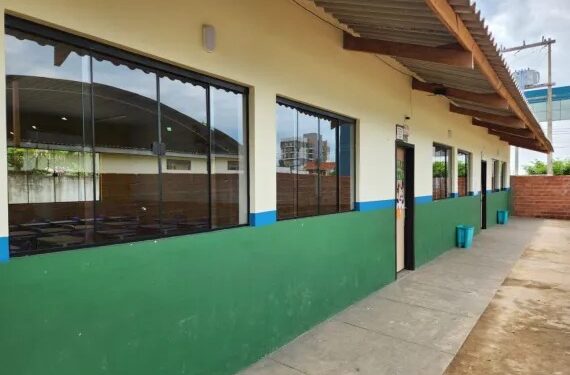 Deputado Alan Queiroz solicita implantação de turma de Educação de Jovens e Adultos em escola de Machadinho D’Oeste