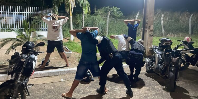 FISCALIZAÇÃO: BPTran e Detran realizam grande operação de trânsito no Espaço Alternativo