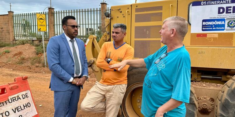 DER retoma obras da Estrada da Penal – RO-05 a pedido do vereador Dr Santana, que também cobra asfaltamento da prefeitura