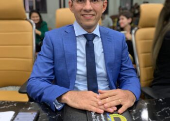 CAPACITAÇÃO: Vereador Pedro Geovar participa de encontro com associações e cooperativas no projeto Força do Campo