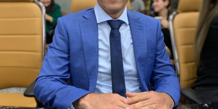 CAPACITAÇÃO: Vereador Pedro Geovar participa de encontro com associações e cooperativas no projeto Força do Campo